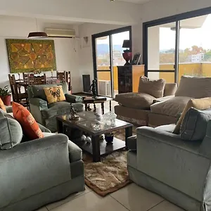 Apartahotel Estación A - Amplias Con Baño Privado En Apartamento Compartido, Mendoza